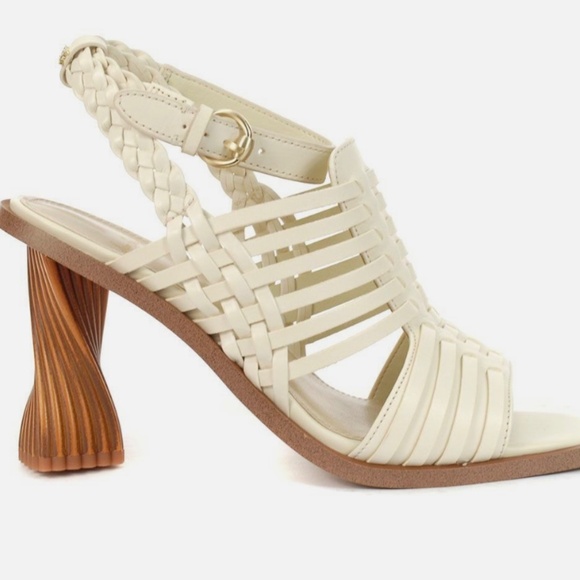 Shoes - Picture 5 of 7